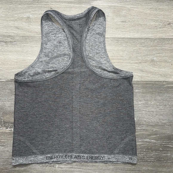 Lululemon Gray Sleeveless Tank Top sz 8 - Picture 10 of 10